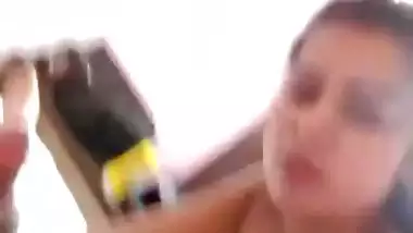 Sexy 19-year-old college girl’s Indian sex MMS from hotel