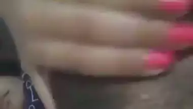 Indian nude girl shows her hairy wet pussy