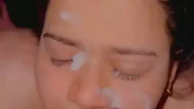 Nude Indian girl gets cum facialized by her lover