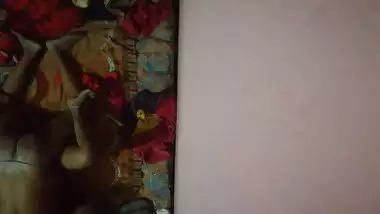 Padosiyo ki chudai spycam video
