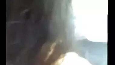 Hot Indian cutie giving irrumation to BOYFRIEND in car